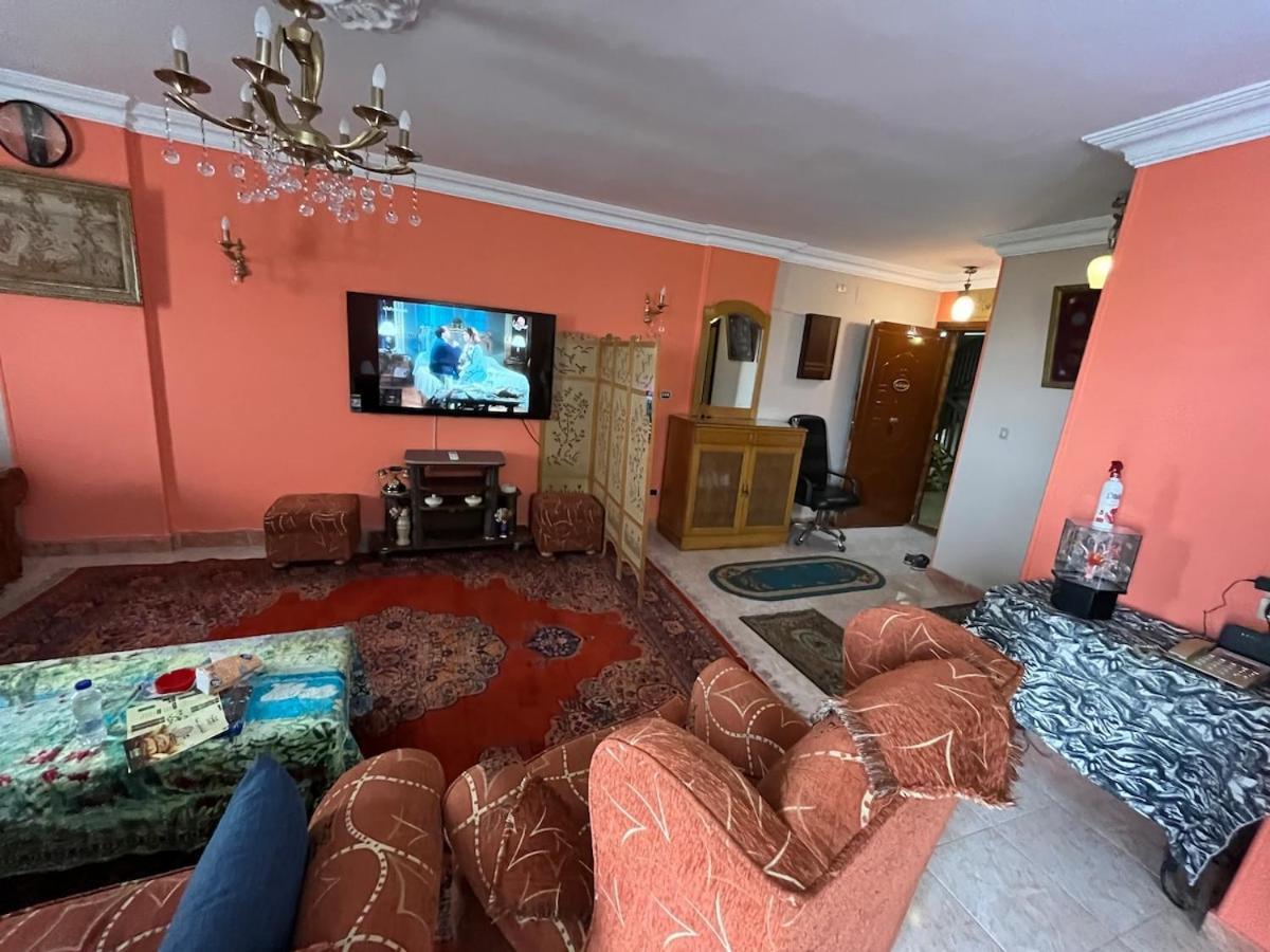 Spacious Apartment - Heliopolis 10Min From Airport Kairo Eksteriør bilde